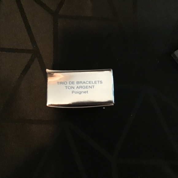 NWT AVON Three(3) Silvertone chain bracelet set,  various designs (2004) - Picture 13 of 14